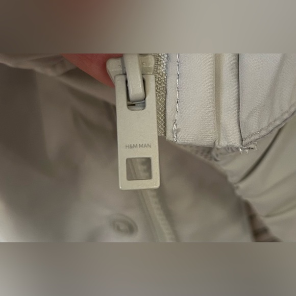 H&M Water Repellent and Windproof Jacket - size Small - Picture 6 of 10